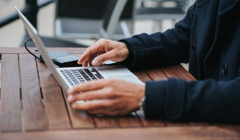 Stromverbrauch von Laptops: Wie viel Watt verbraucht ein Laptop pro Tag/Monat/Jahr? - UGREEN DE