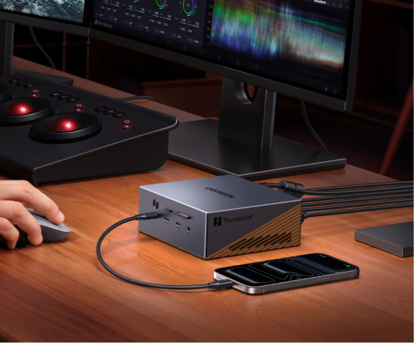 UGREEN Maxidok 17-in-1 Thunderbolt™ 5 Dockingstation (+ gratis Kabel)