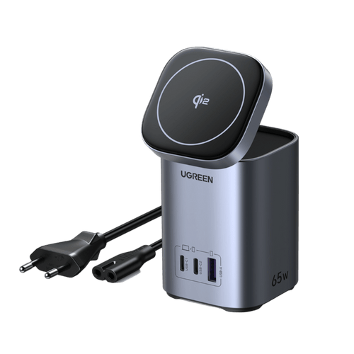 Elegantes UGREEN Nexode USB-C Ladegerät (65W, 4-IN-1, Qi2) mit integriertem Ladepad als kabellos magnetisch station, das MagSafe-fähige Geräte kabellos lädt und gleichzeitig mehrere Anschlüsse für leistungsstarkes Laden bietet