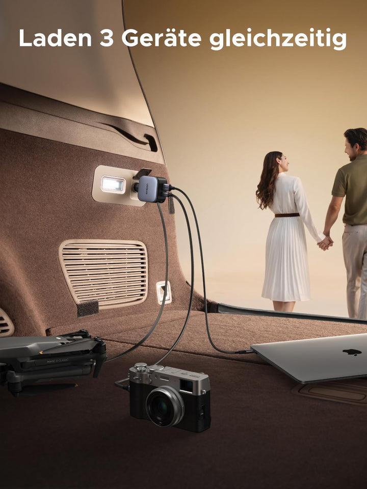 Mit dem UGREEN Nexode 90W Auto-Ladegerät mit ausziehbarem USB-C-Kabel können Sie dank 1 USB-C-Kabel, 1 USB-C-Port und 1 USB-A-Anschluss gleichzeitig drei Geräte aufladen – ein kompaktes Reiseladegerät für Ihre mobile Reiseausrüstung.