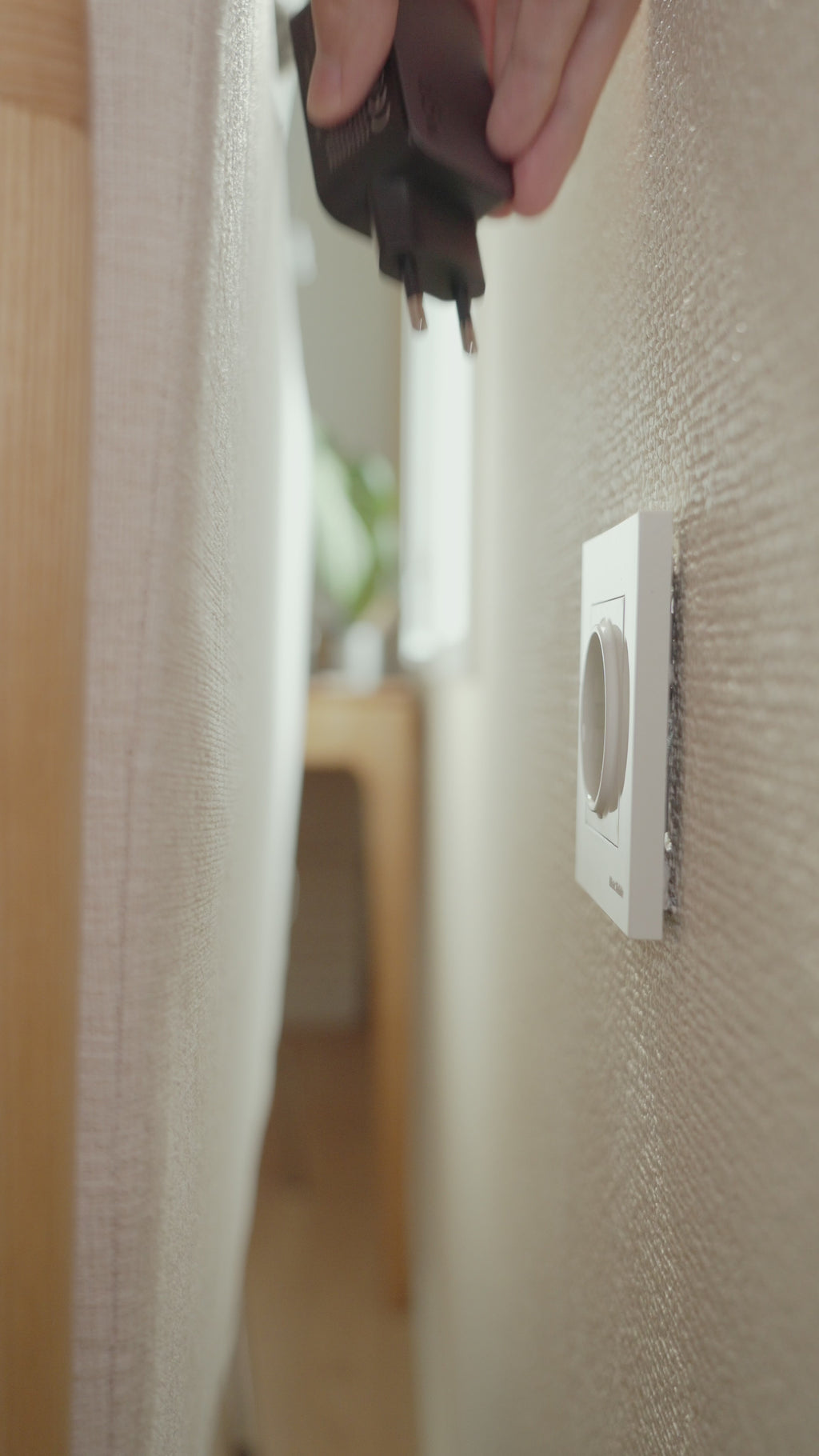 UGREEN Nexode Air Slim Ladegerät (65W, 3-Port, Klappstecker)